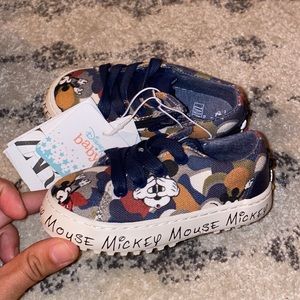 Zara Baby Disney Mickey Mouse Sneaker 5.5